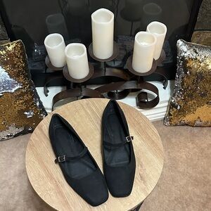 H&M Black Flats with Buckle Detail